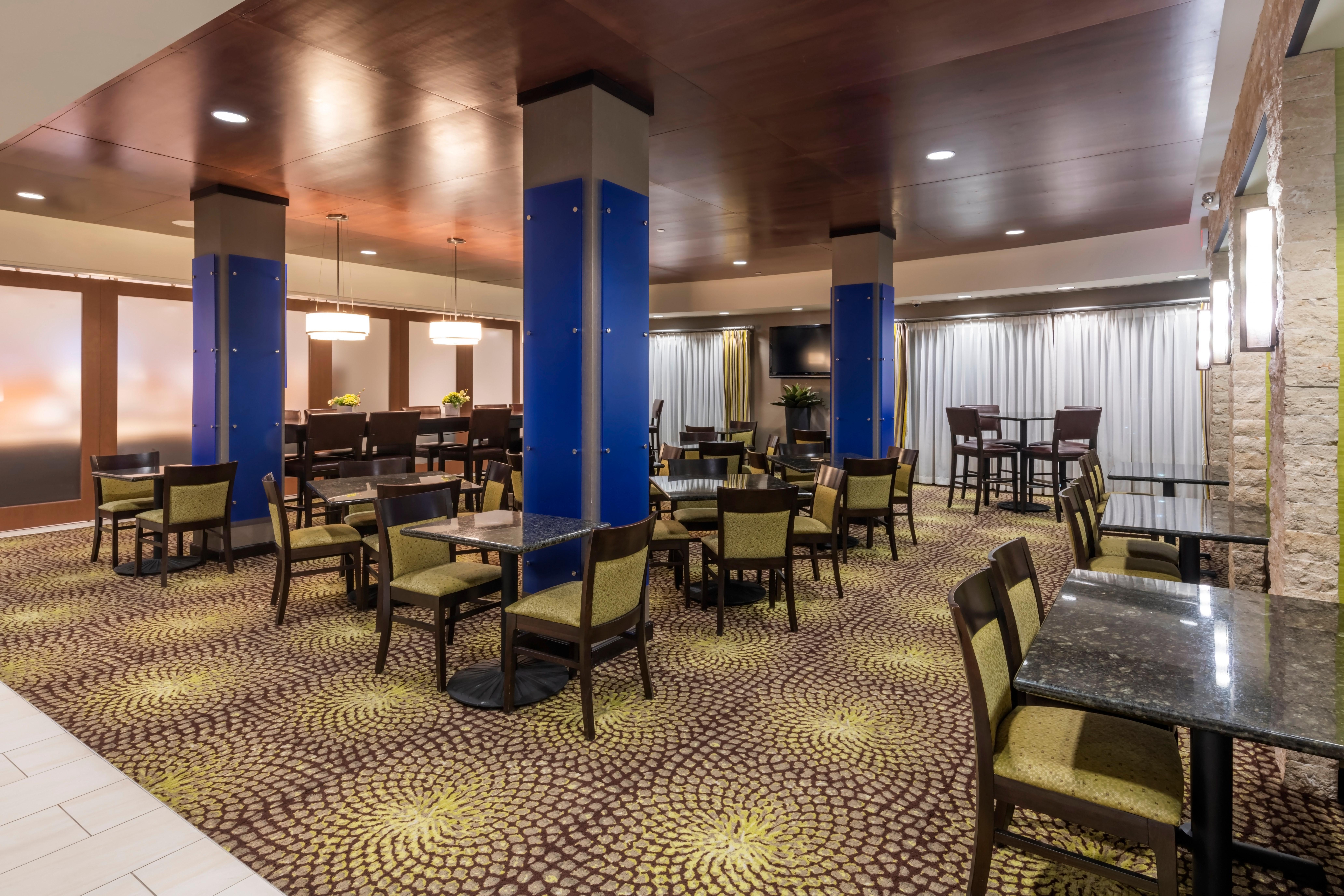 Holiday Inn Express Hays By Ihg Eksteriør billede