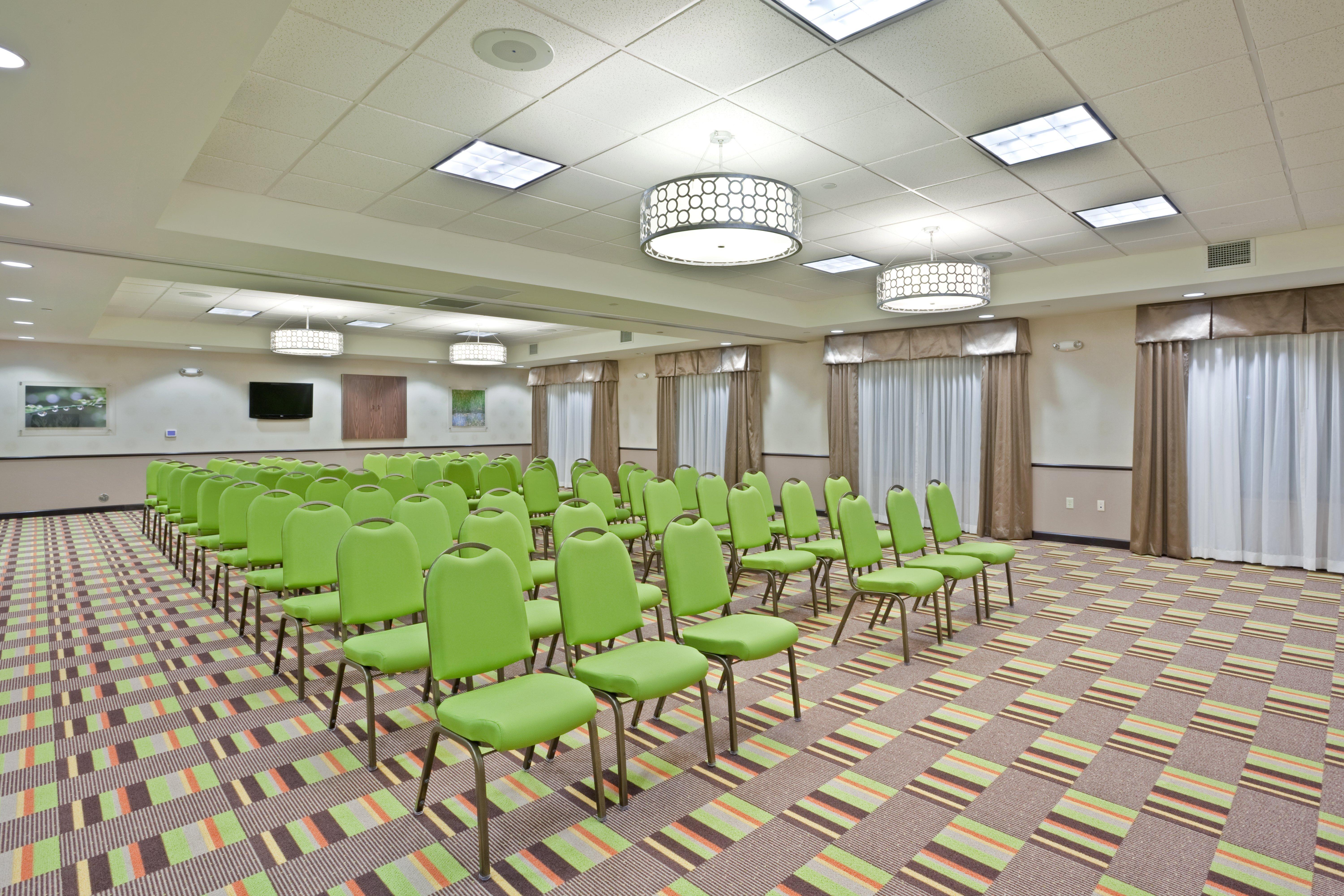 Holiday Inn Express Hays By Ihg Eksteriør billede