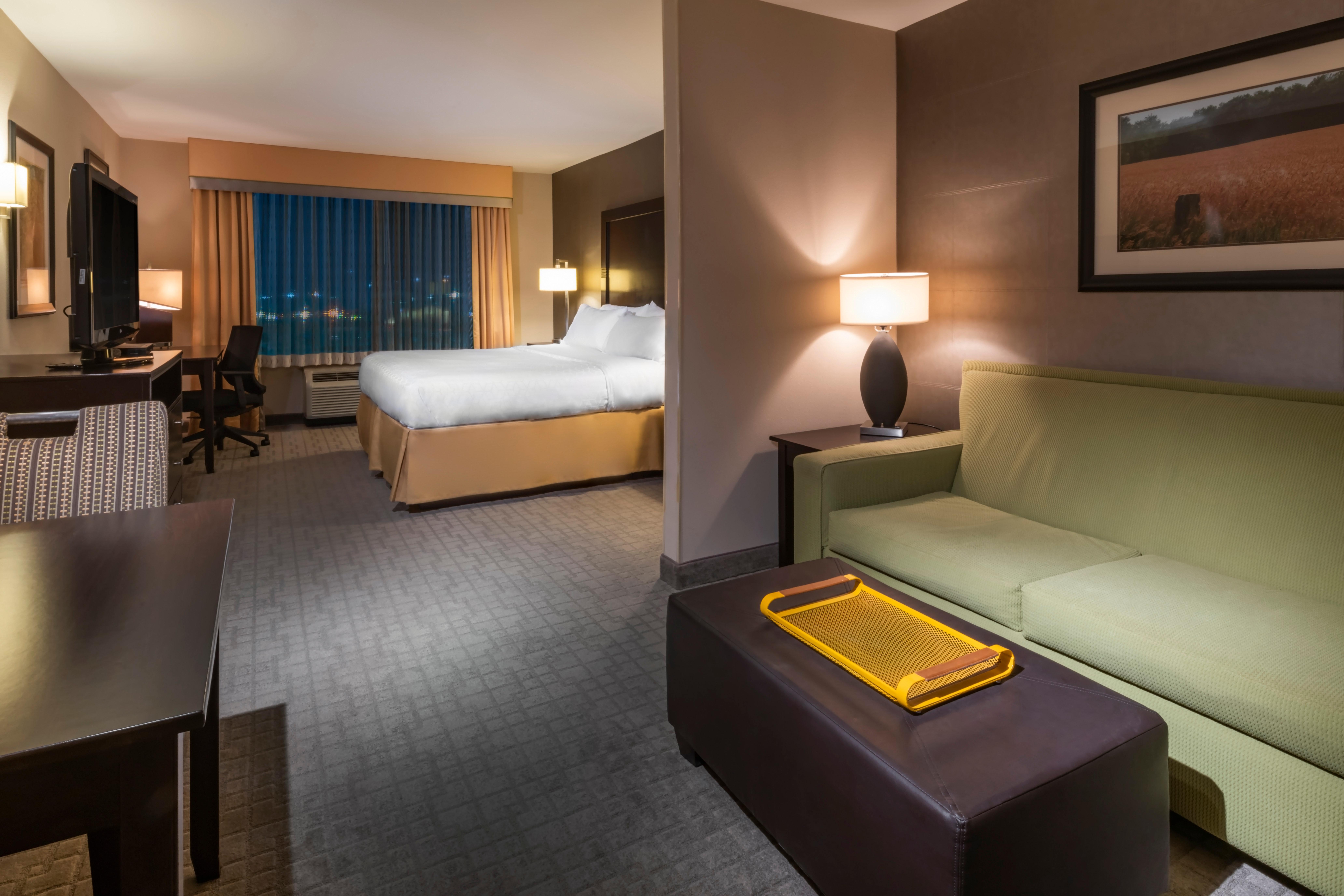 Holiday Inn Express Hays By Ihg Eksteriør billede