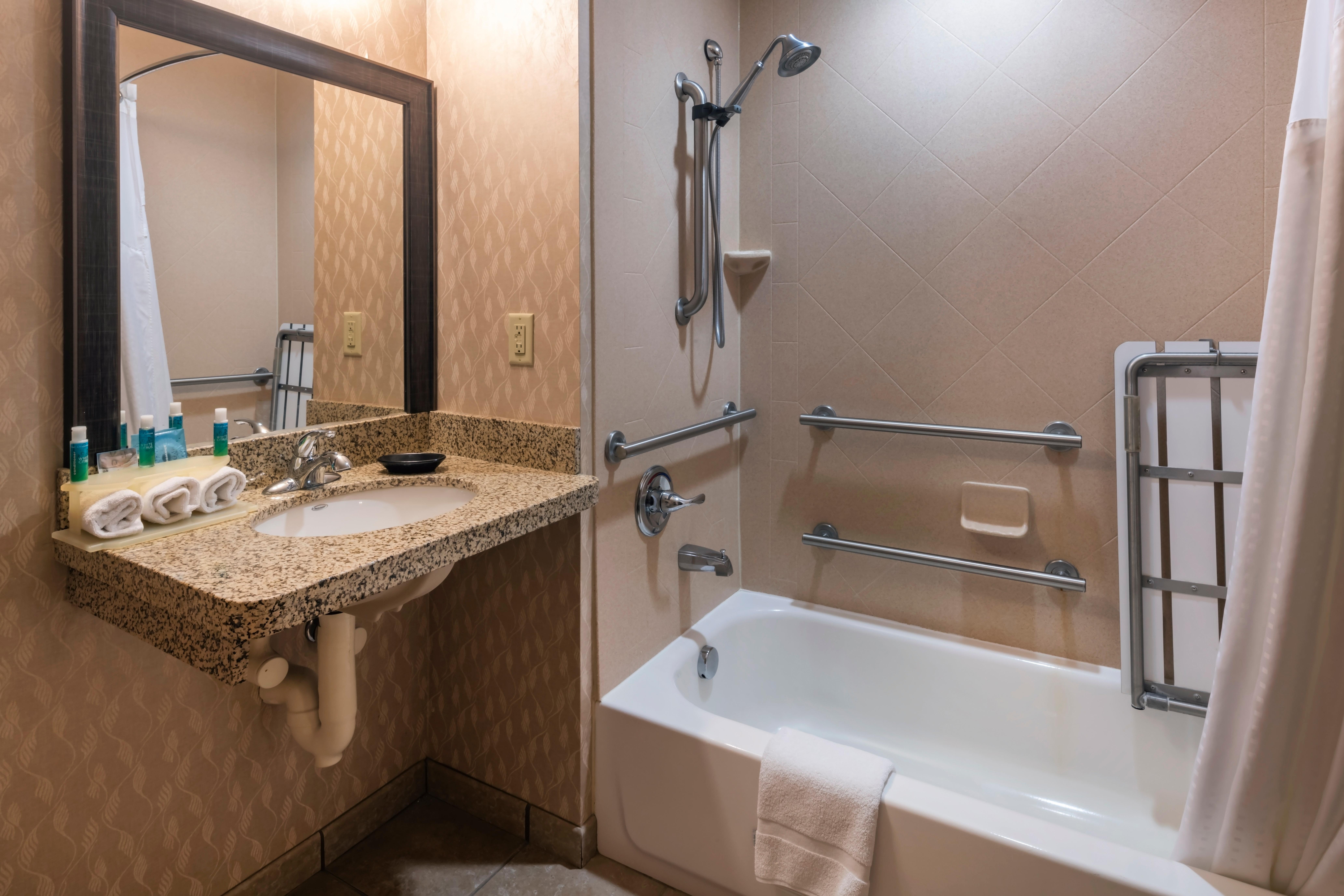 Holiday Inn Express Hays By Ihg Eksteriør billede
